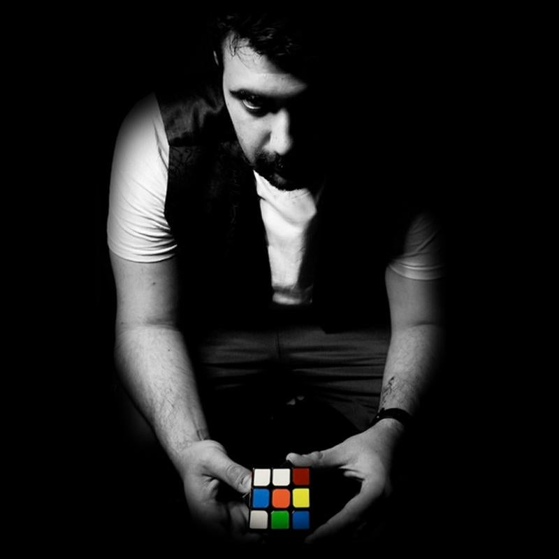 Nicola Lazzarini - Magia con il cubo di Rubik
