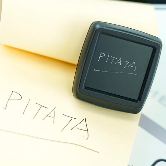 PITATA Palm Peeker