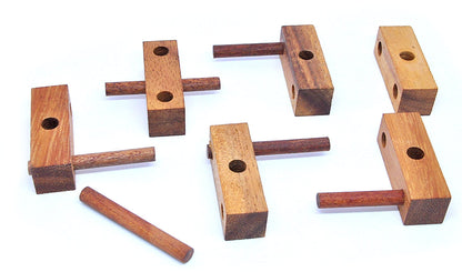 CUBO INCHIODATO