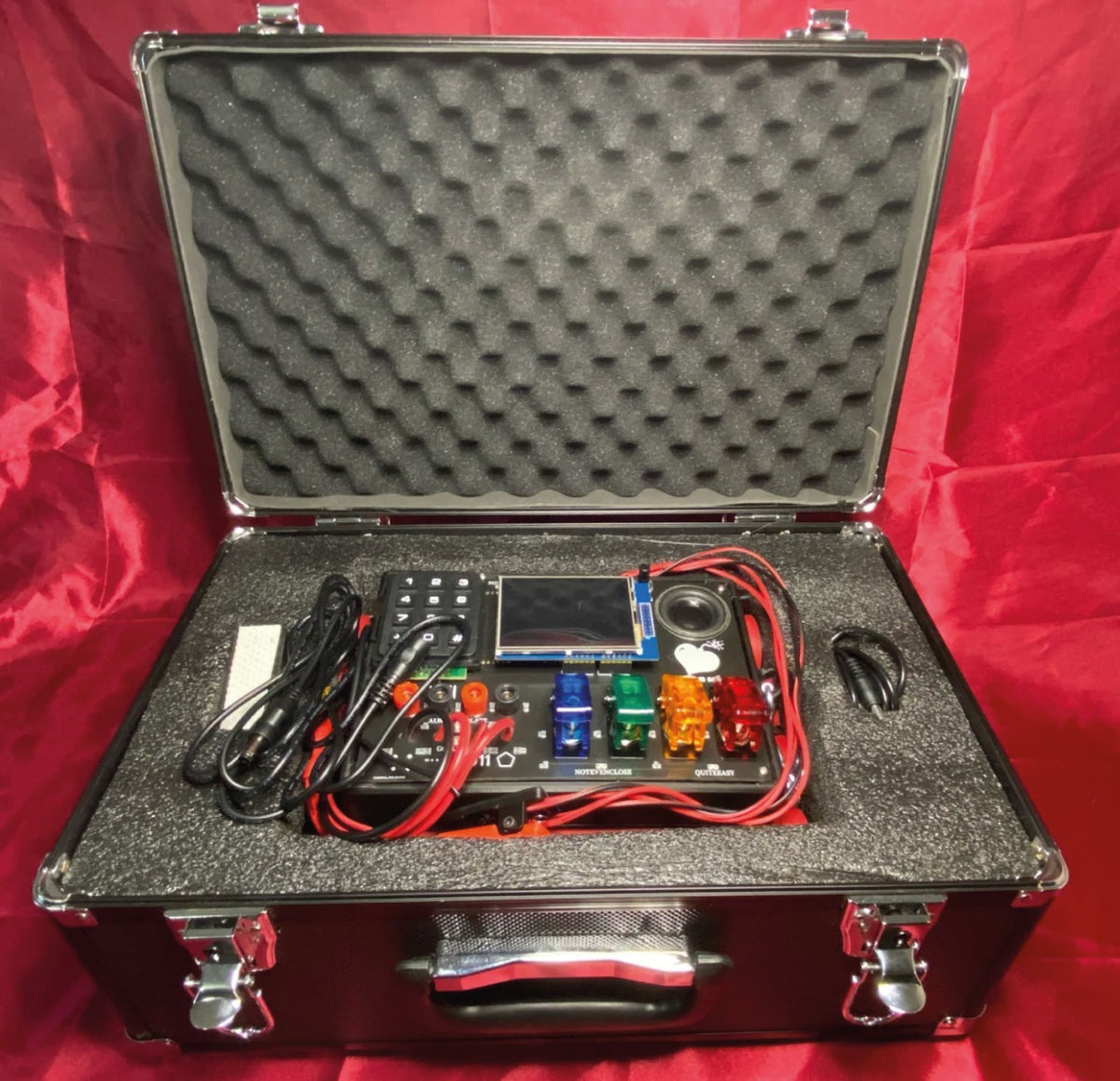 THE BOMB SQUAD ESCAPE ROOM PUZZLE BOX