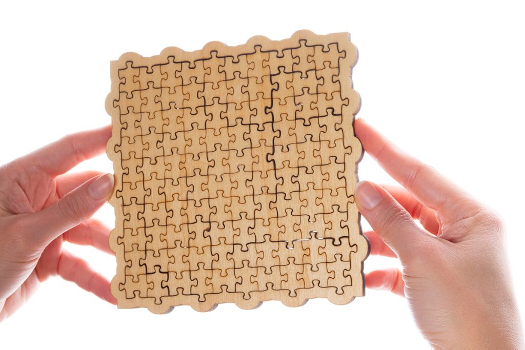 NOT A JIGSAW - NON UN SEMPLICE PUZZLE