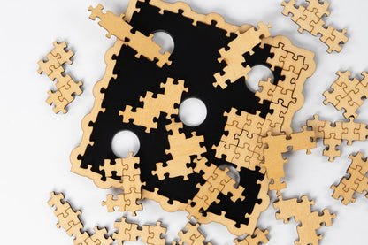 NOT A JIGSAW - NON UN SEMPLICE PUZZLE