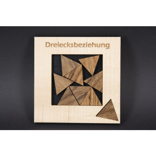 TRIANGOLI INCANTATI - DREIECKSBEZIEHUNG