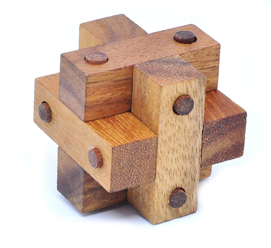 CUBO INCHIODATO
