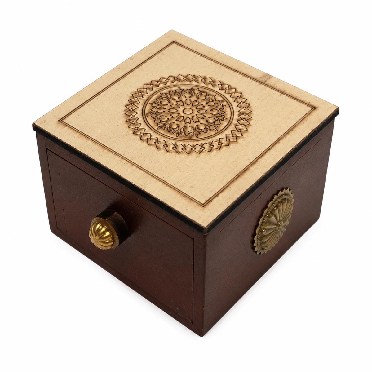 KLEINE NEUE BOX