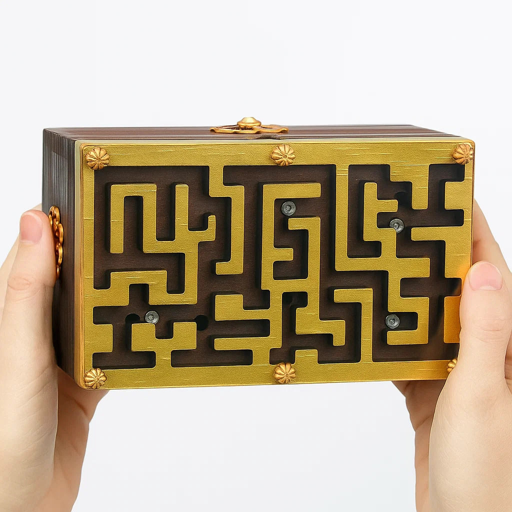 LABYRINTH BOX