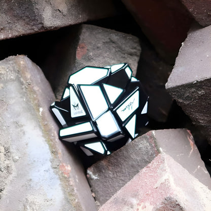 MEFFERT'S GHOST CUBE