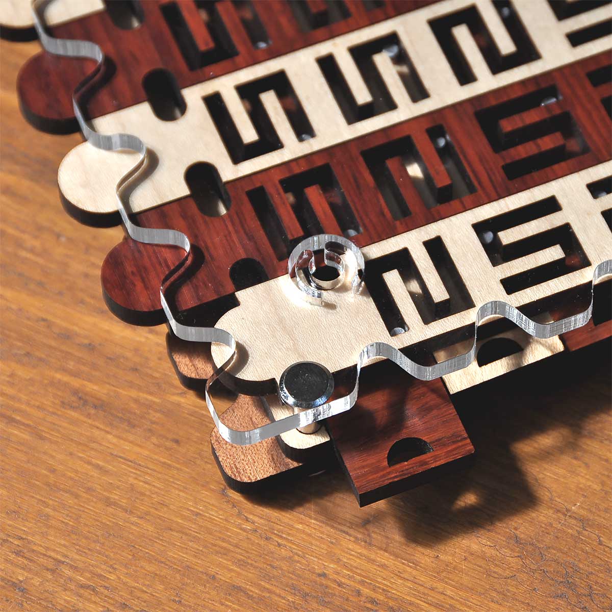 N5-10 LABYRINTH PUZZLE