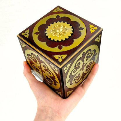 CUBE BOX