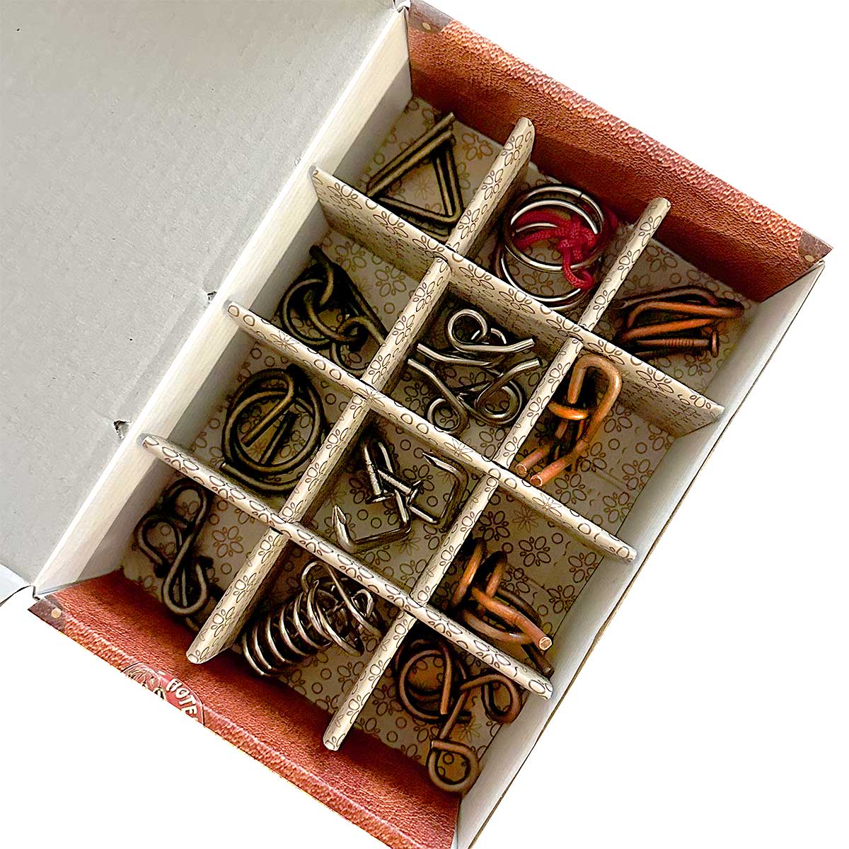 SET 12 IN 1 METALLO VALIGETTA - SERIE VIAGGIATORI