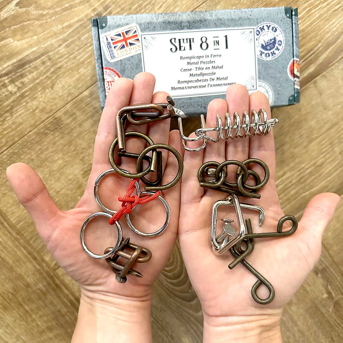 SET 8 IN 1 METALLO VALIGETTA - SERIE VIAGGIATORI