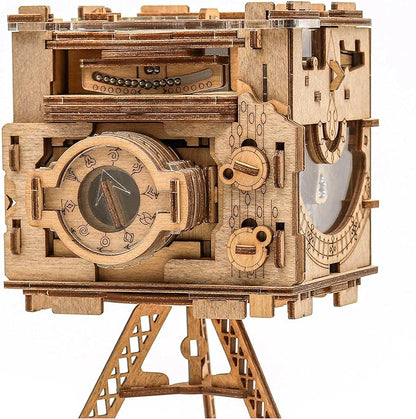 LA MACCHINA FOTOGRAFICA DI SHERLOCK HOLMES